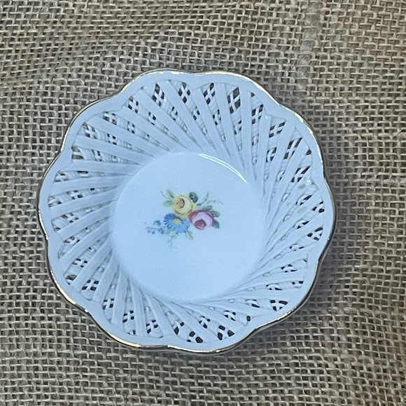 MOGA Handmade in Romania Floral Pattern Ring Trinket Dish - Picture 1 of 5